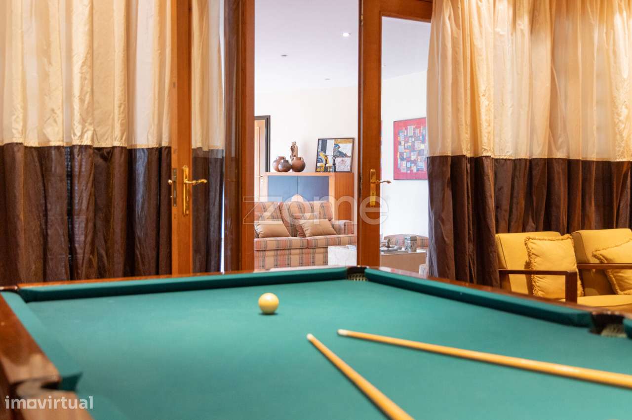 LUXUOSA MORADIA - LOCALIZAÇÃO PREMIUM NO CENTRO DE FAMALICÃO-31
