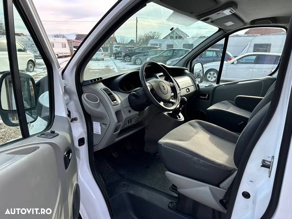 Renault Trafic 2.0 dCi 90 FAP Grand Combi L2H1 Authentique - 13