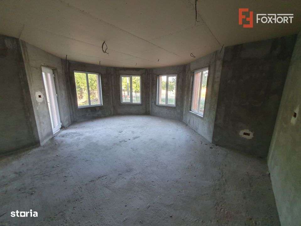 Casa individuala cu 5 camere si 2 bai, Central Jebel-8