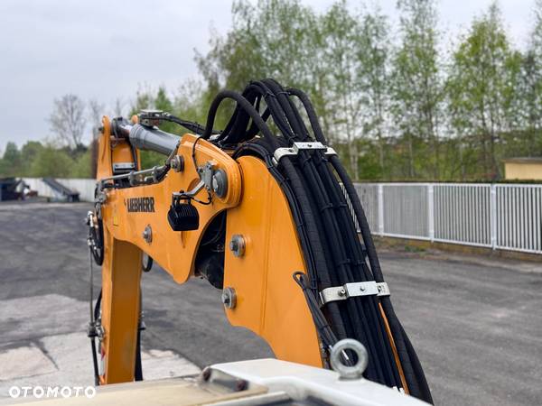 Liebherr A912 Compact - 24