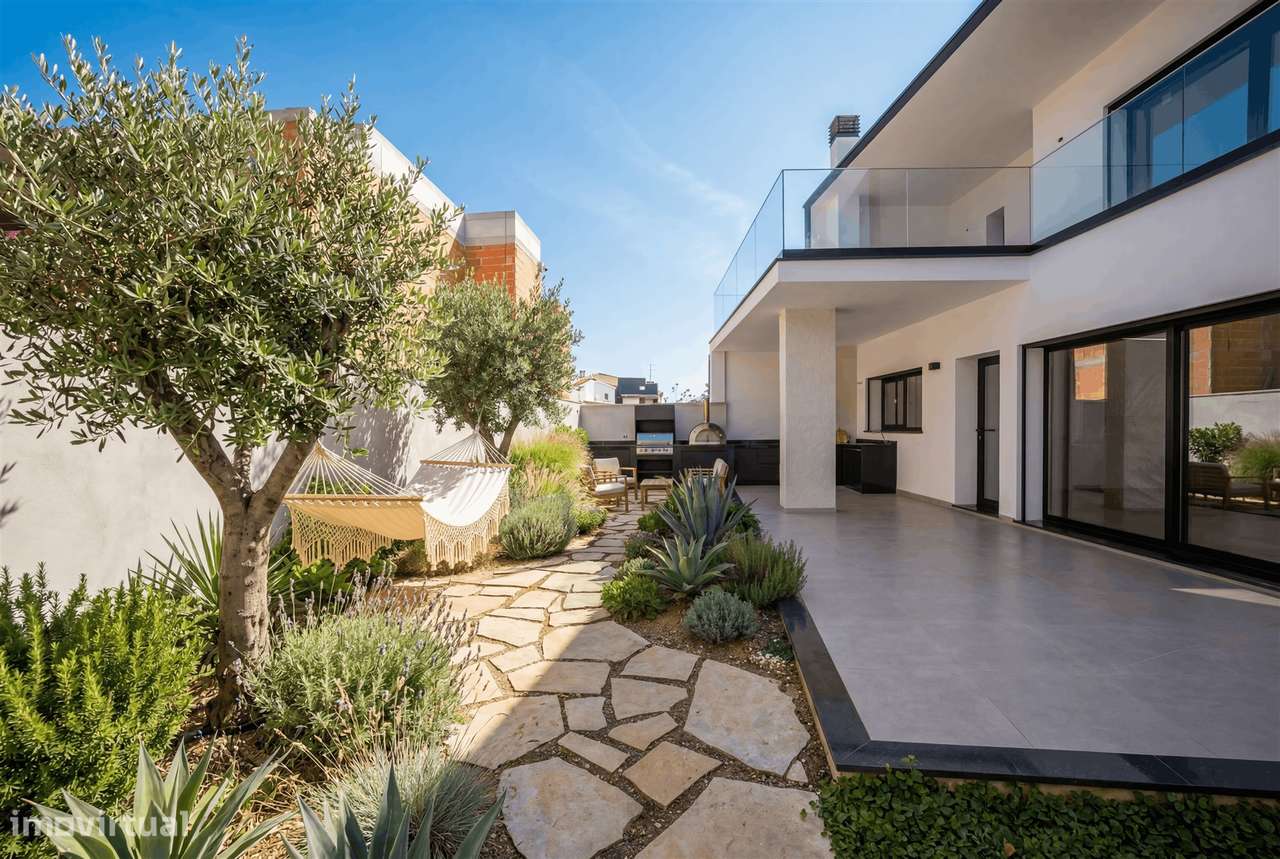 Moradia T4 NOVA em Maceira, Leiria-8