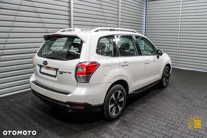 Subaru Forester 2.0 i Exclusive Lineartronic - 4