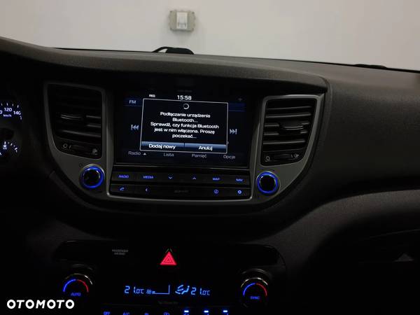 Hyundai Tucson 2.0 CRDI BlueDrive Style 2WD - 19