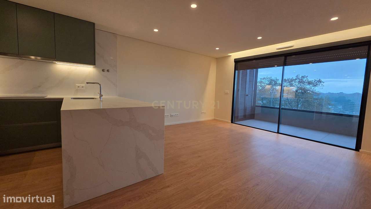 Apartamento T2 com Vista Panorâmica em Vila Nova de Gaia!-11