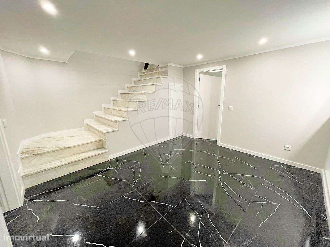 Moradia T5 para venda - Grande imagem: 3/22