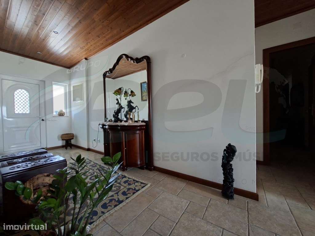 Moradia T5 Azoia de Baixo Santarém-5