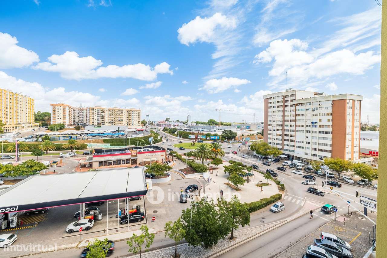 Apartamento T3, com áreas amplas, em Setúbal-51