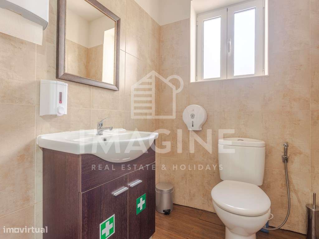 Prédio à Venda Localização Premium - Praça de Bocage-10