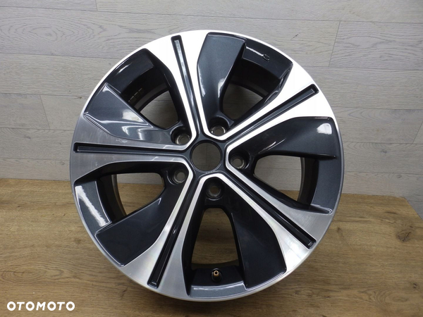 Felga Nissan Pulsar Leaf 17x6.5J Et45 5x114.3 N867018 - 1