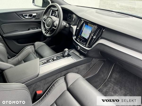 Volvo V60 B4 B R-Design - 30