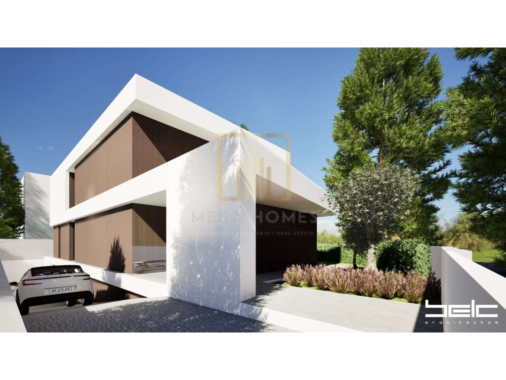 Lote de terreno com 440m2 para construção de moradia isolada T4+1, ...-9