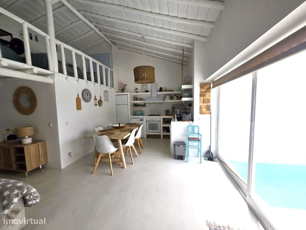 Simpática Moradia T2 com Piscina, perto da praia da Amieira-6