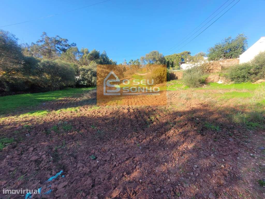 Terreno com Ruína - Grande imagem: 4/8