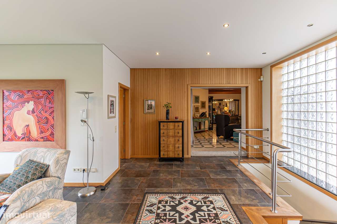 Moradia T3+1 Renovada com Vista Mar em Esmoriz-6