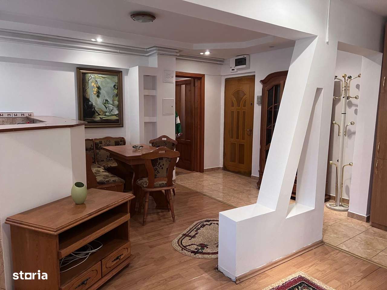 Apartament 2 camere, etaj 1 zona Decebal-1