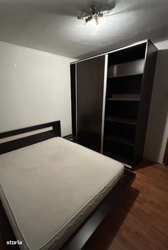 Apartament 3 camere de vânzare Gorjului-5