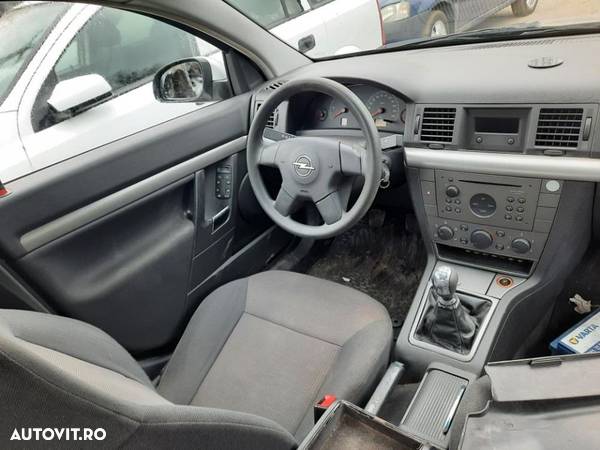 Dezmembrez Opel Vectra C - 6