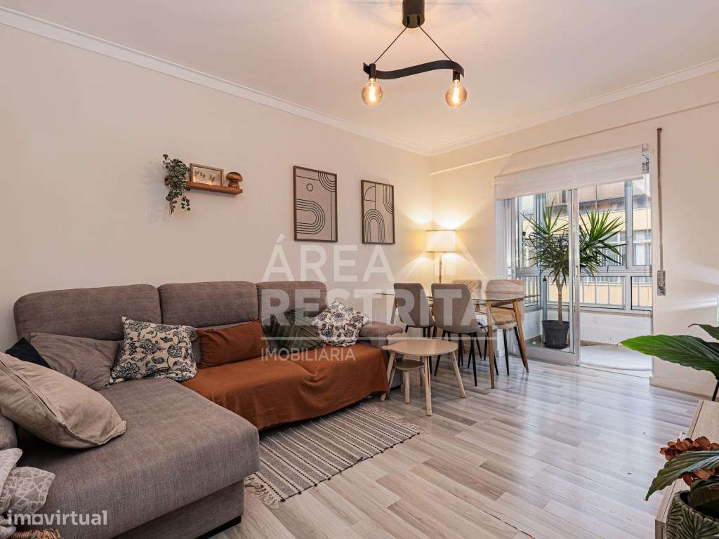 Apartamento T2 num primeiro andar na Sobreda, Almada - Grande imagem: 2/30