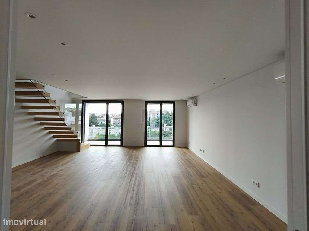 T4 de Luxo a Estrear na Solum – O Topo do Conforto em Coimbra-3