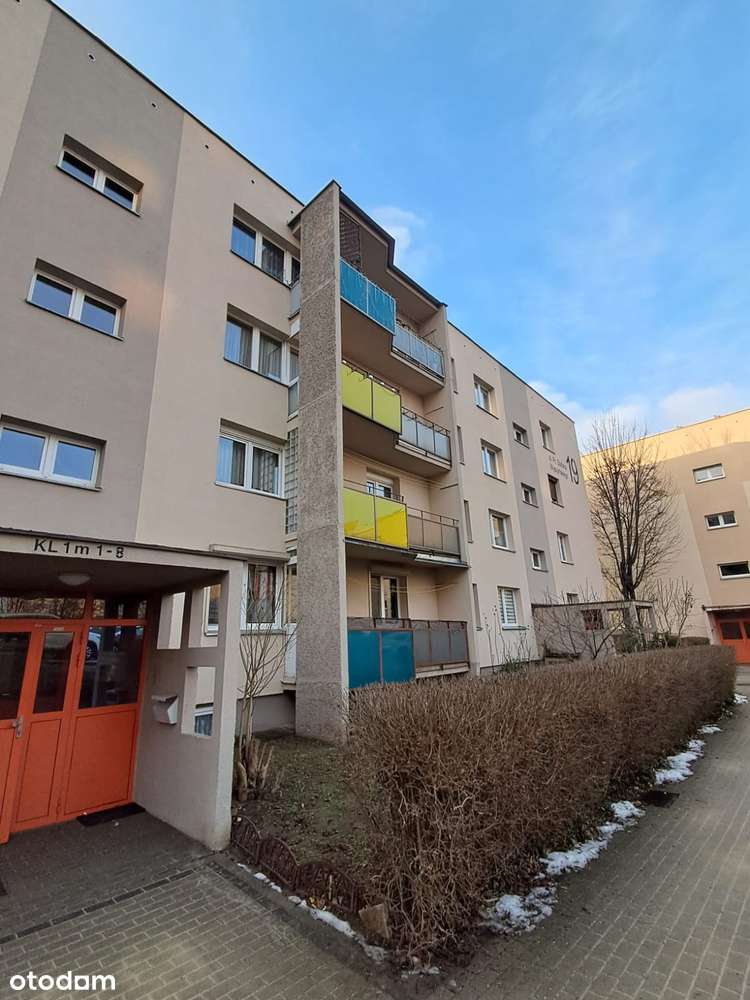 3 pokoje, pow. 66m2, balkon, II piętro, do zamieszkania, os. Dobrzec-19