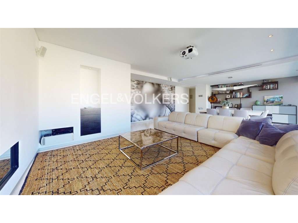 Luxuoso Apartamento T4 em Alcântara - Grande imagem: 3/23