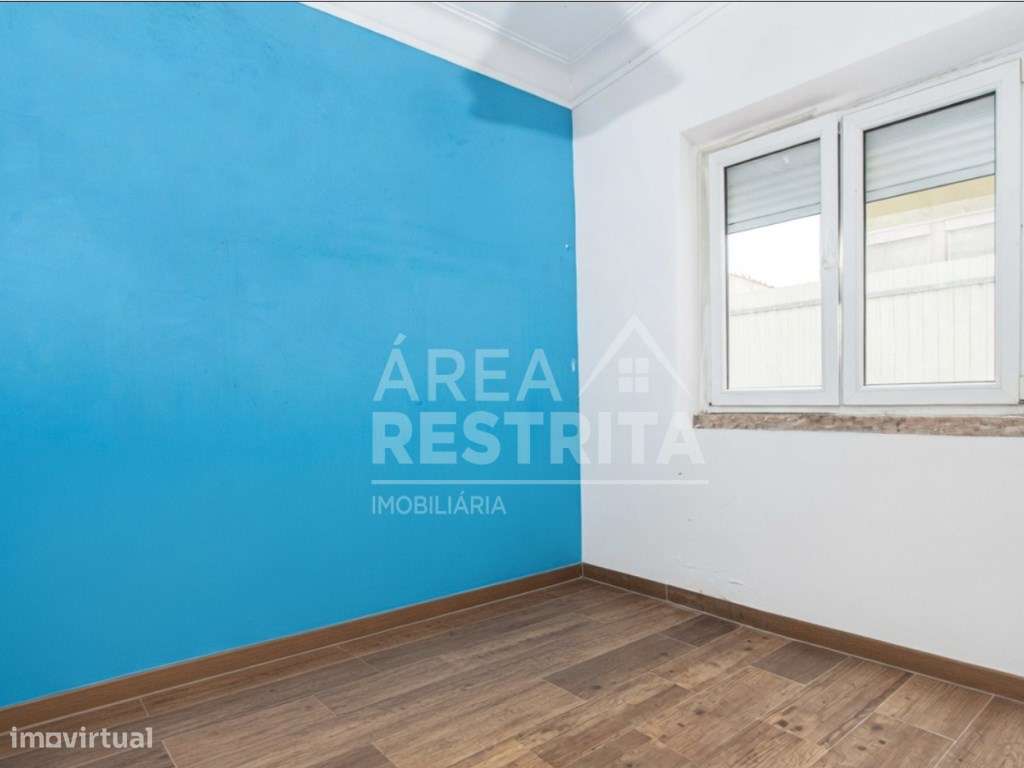 Apartamento T2 em Lisboa na Penha de França-12