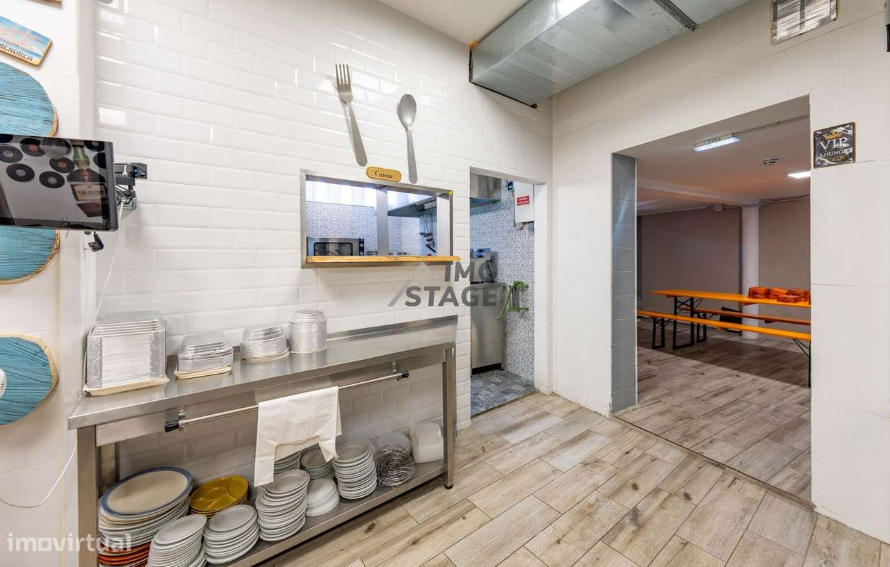 Oportunidade Única – Restaurante Totalmente Equipado e Pronto a Funcio-16