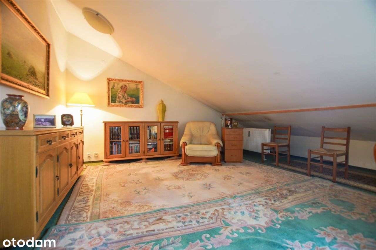 Ciekawe Ciche 3-Pokojowe W Świetnej Lokalizacji-11