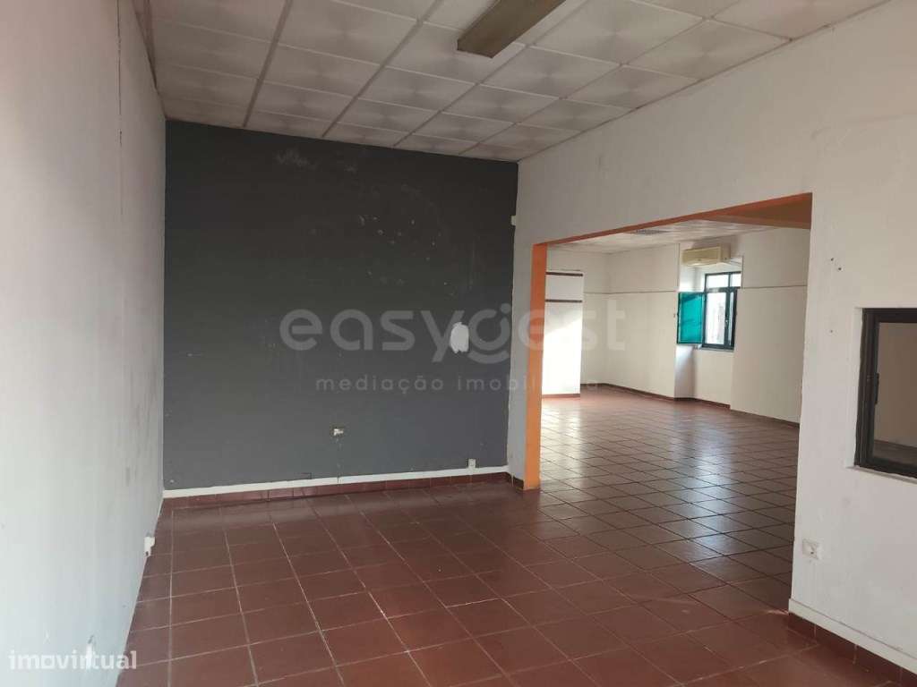 Estabelecimento Comercial em Bom Estado localizado em Montes Velhos - Grande imagem: 4/12