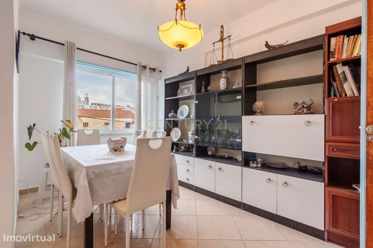 Apartamento T3 pronto a habitar na Cova da Piedade num 2.º andar com e - Grande imagem: 4/38