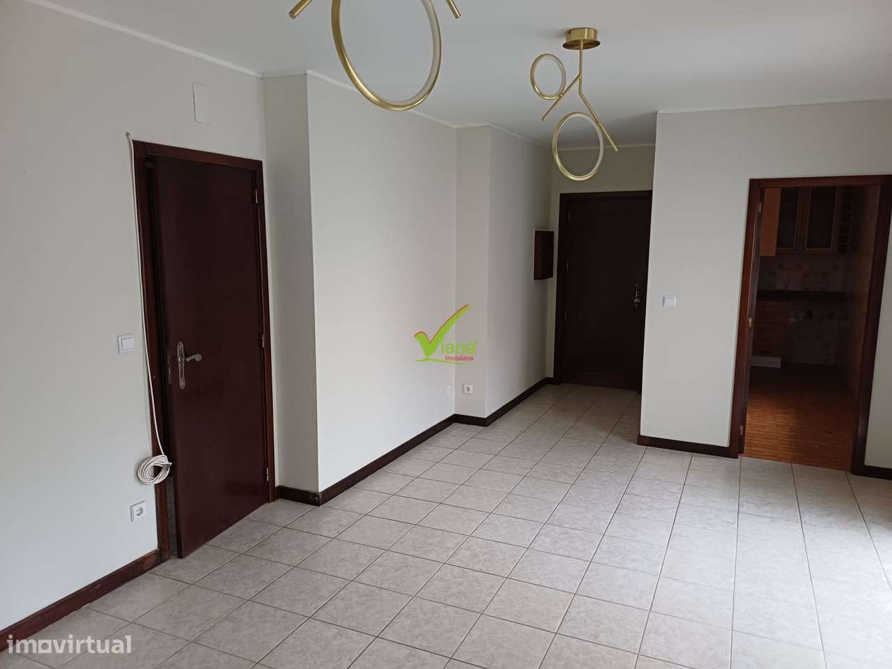 T. 2 com garagem a 100 metros da praia - Grande imagem: 3/10