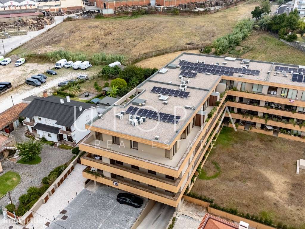 Apartamento T4 de Luxo no centro de Leiria-25