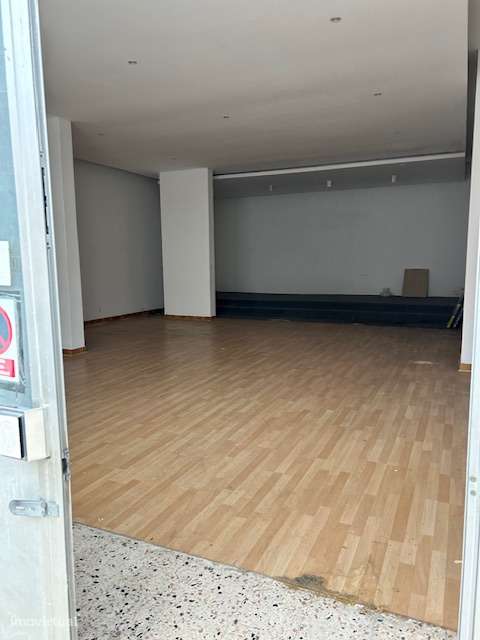 Loja Cruz de Pau - Grande imagem: 3/11