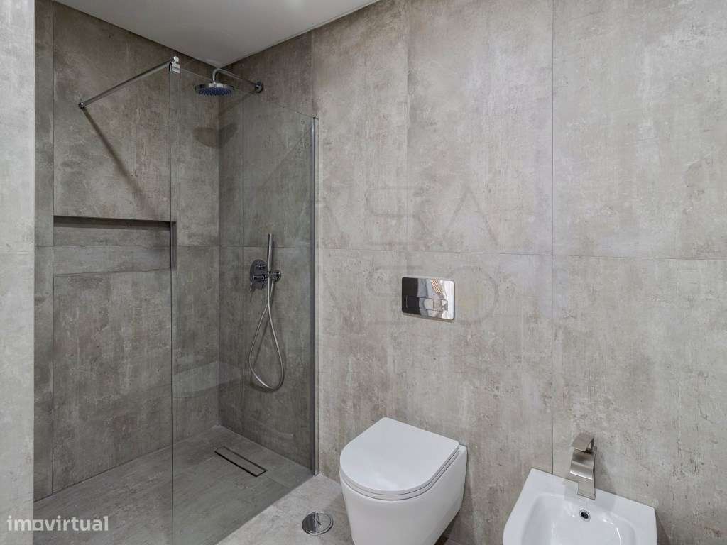 NOVO - Moradia de T4+2 no Bairro da Conceição-19