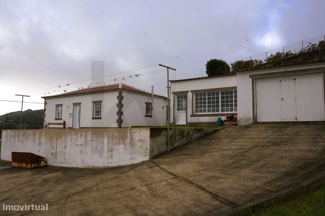 Fantástica moradia T2 - Santo Espírito - Santa Maria - Grande imagem: 5/25