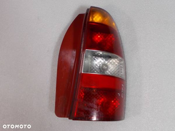 Fiat Palio II kombi - lampa tylna prawa - 1