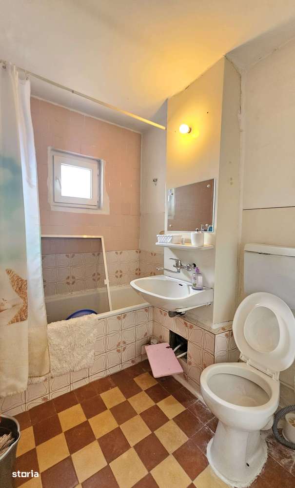 Apartament cu 3 camere, str. Aprodul Arbore , 54.500 euro - Imagine principală: 5/5