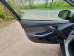 Ford Focus 1.6 Ambiente - 9