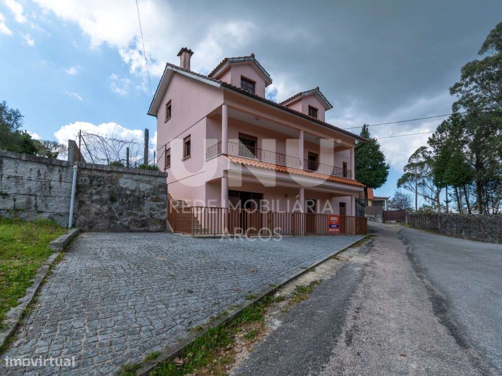 Moradia Bi-Familiar - Grande imagem: 5/46