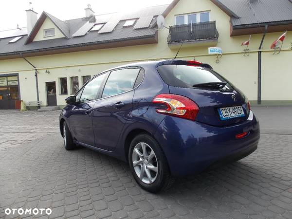 Peugeot 208 1.2 PureTech Style - 4