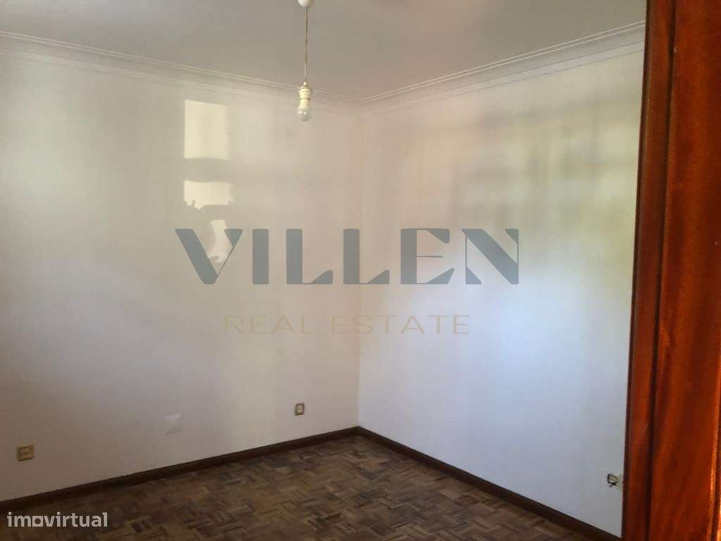 Moradia Geminada T2 em Pedroso Espaço, Natureza e Potencial!-8