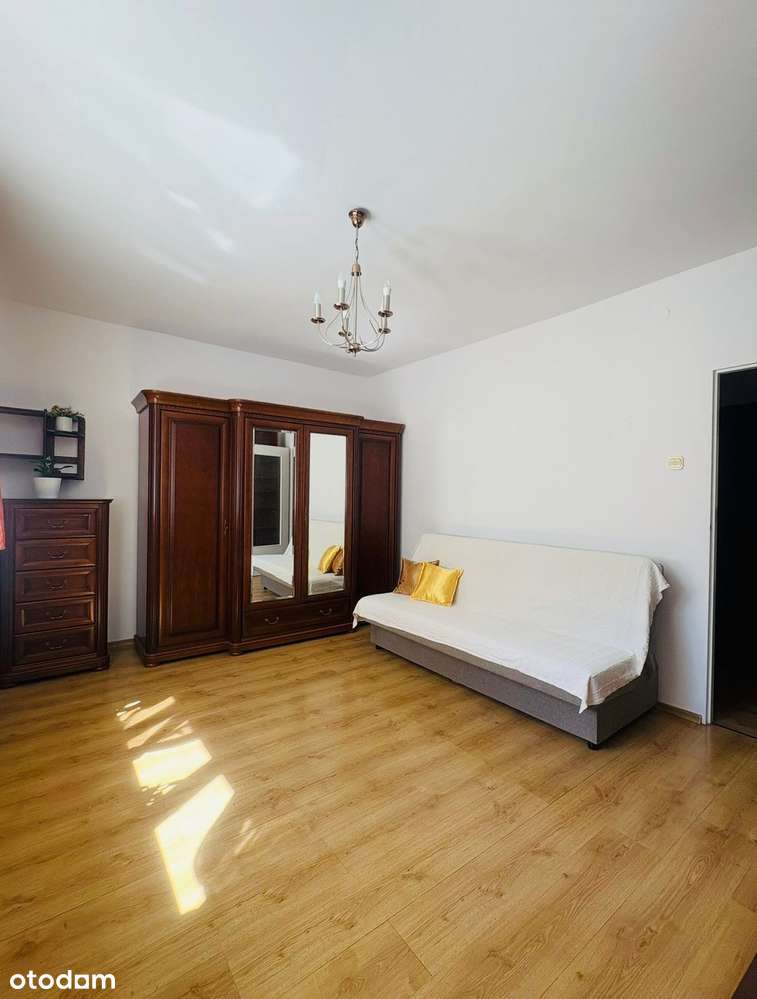 Kawalerka 35,2m2 na Pradze Północ blisko stacji Metra-7