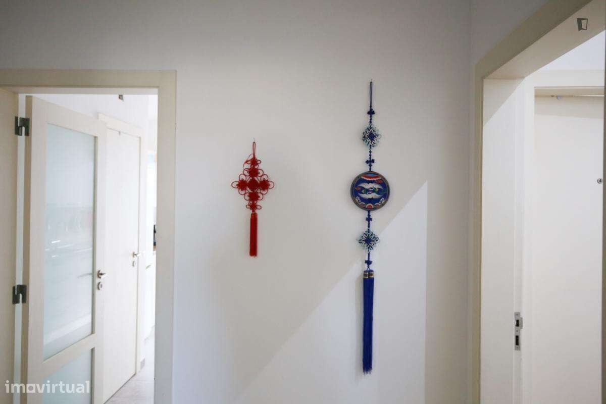 Quarto - localizado em Olaias Lisbon - Grande imagem: 5/6