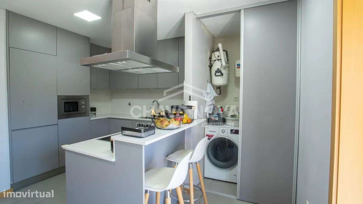 Excelente Apartamento T3 c/ Terraço- Oliveira do Douro, V.N.G - Grande imagem: 5/27