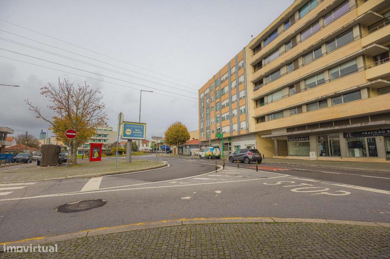 Apartamento Duplex Remodelado – Rotunda do Lavrador, Maia-44