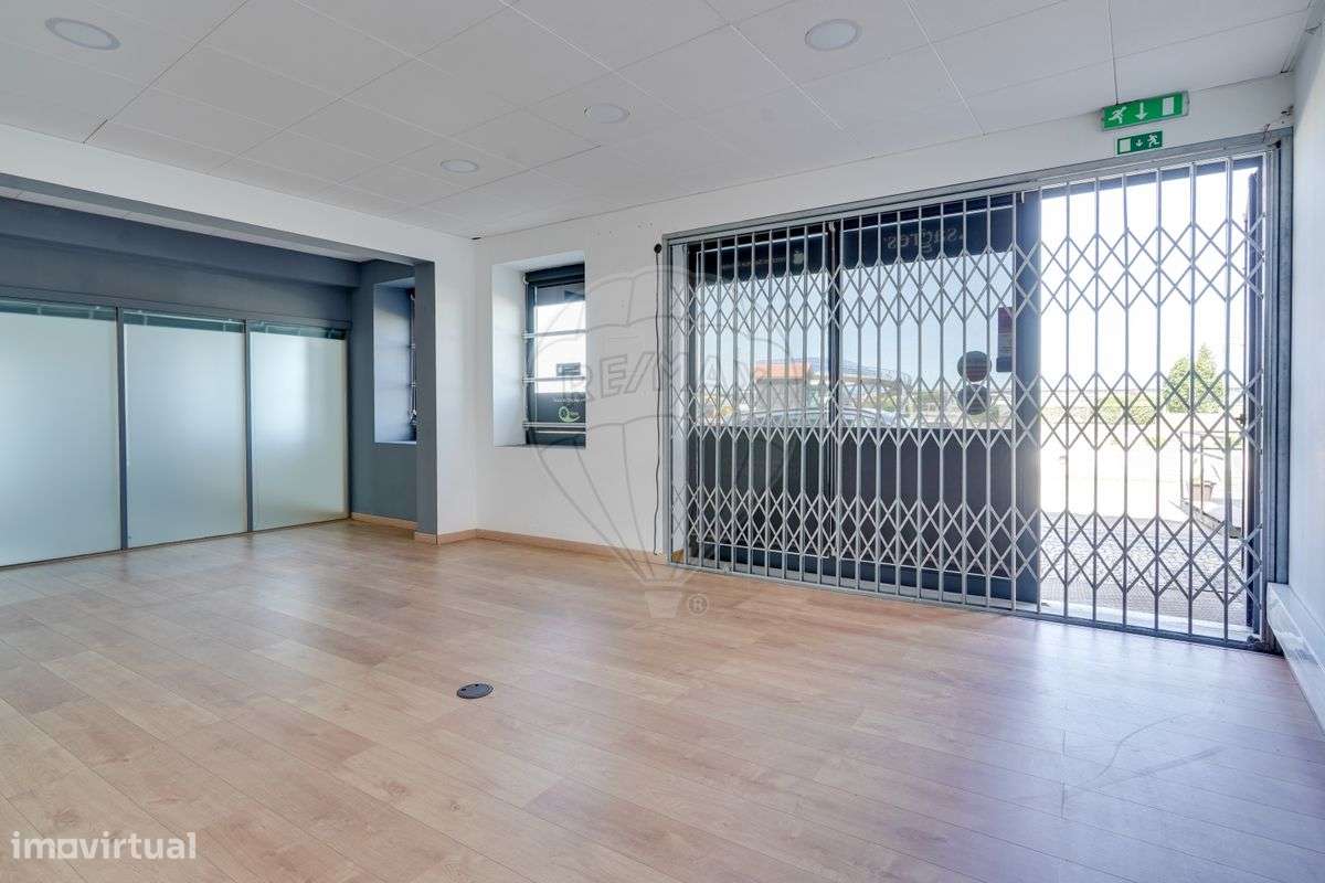 Loja  para arrendamento - Grande imagem: 3/33