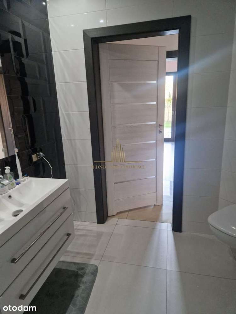 Piękny, Funkcjonalny Dom Młyniec II, Działka 3100-18