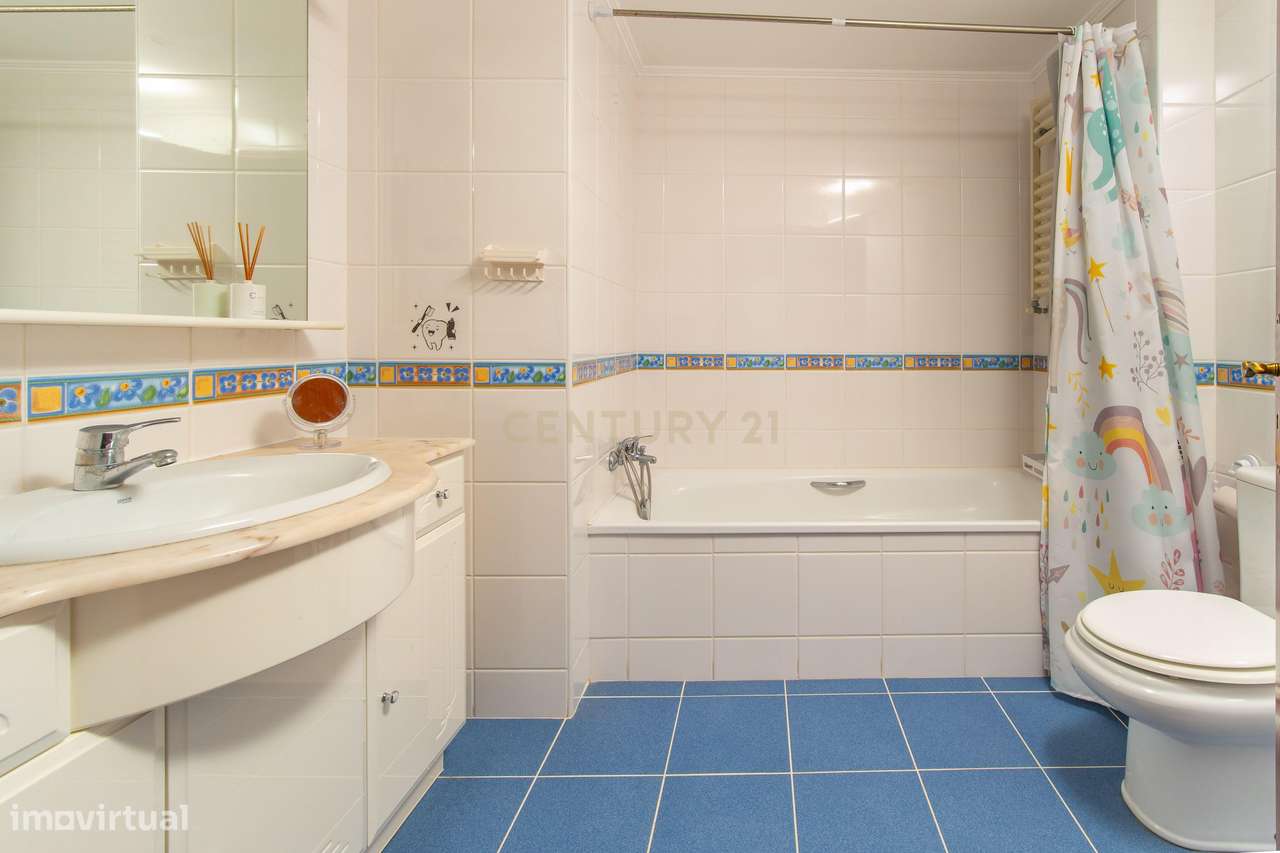 Apartamento T3 em Alcochete com garagem e arrecadação - Oportunidade Ú-17