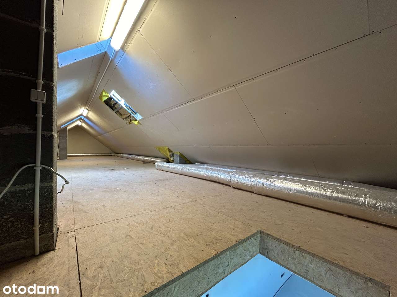 Dom sprzedaż Boguszyce k. Oleśnicy, 400 m², 2 000 m² działki, 9 pokoi-6