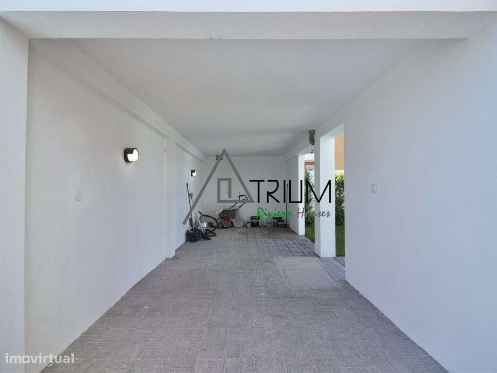 Moradia Contemporânea de Luxo com Piscina Aquecida, Jardim e Cave M...-5